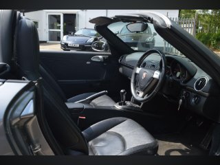 /photos/12381/9b6b6f77-0a15-4f76-ad3f-0285de4380e0_i320x240.jpg