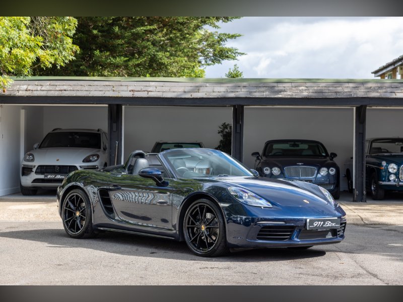 2018 Porsche 718 2.0T Convertible 2dr Petrol PDK Euro 6 s/s 300 ps