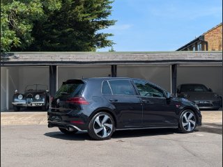 /photos/12381/d154c3bb-b885-64f5-cbd9-98d831e08e0f_i320x240.jpg