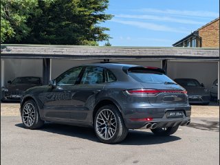 /photos/12381/e3191d24-aaa3-d6f7-8d76-76d94473f55f_i320x240.jpg